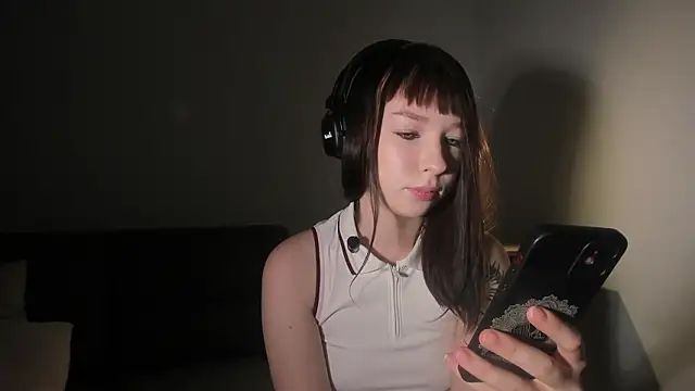 Snapshot of Sindy_Juxx chatting on 03.21.26 Sindy Juxx online show from 03.21.26