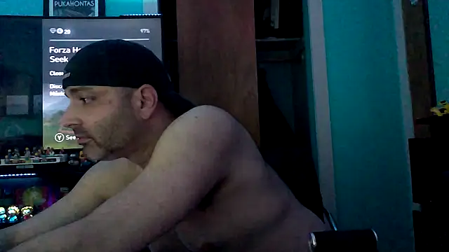 Novabear6996 online show from 10.28.25