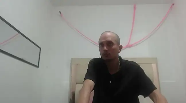 Snapshot of JhonTorres018 chatting on 02.16.25 JhonTorres018 online show from 02.16.25