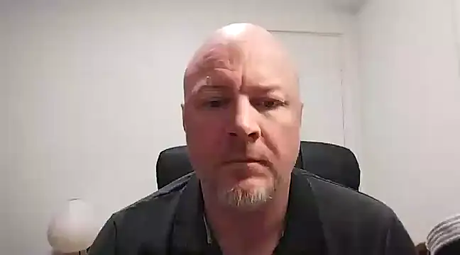 Snapshot of Lucifer29cm chatting on 03.08.25 Lucifer29cm online show from 03.08.25