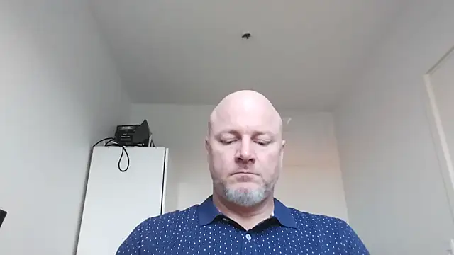 Snapshot of Lucifer29cm chatting on 09.09.25 Lucifer29cm online show from 09.09.25