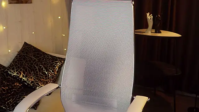 EveMundie online show from 12.15.25