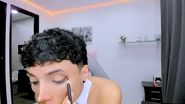 Snapshot of nilam_valker chatting on 09.27.25 nilam valker online show from 09.27.25