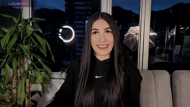 Ivanna West online show from 09.18.25