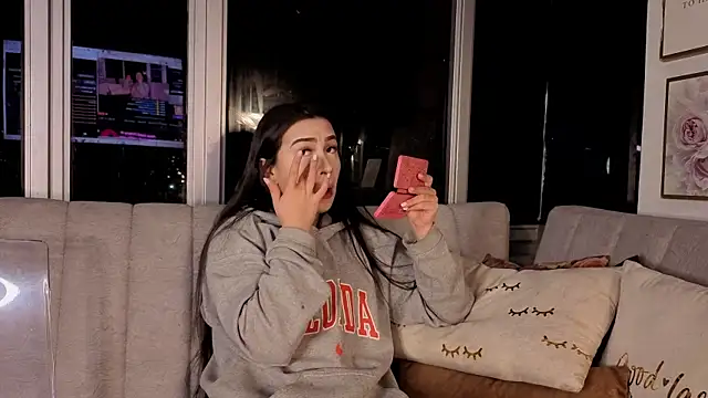 Ivanna West online show from 12.04.25