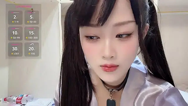 Snapshot of yueyue2003 chatting on 04.06.26 yueyue2003 online show from 04.06.26