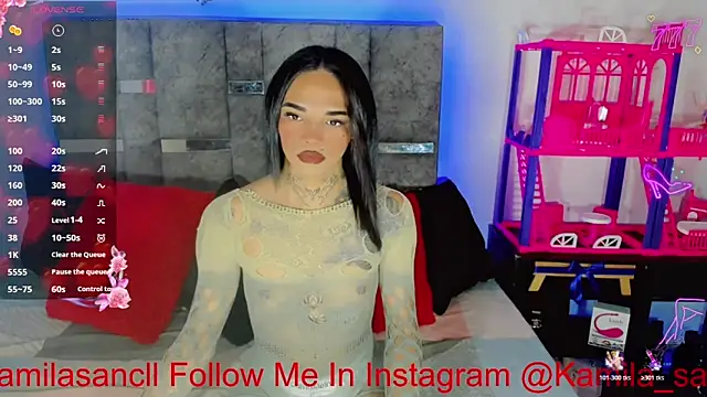 Snapshot of cherry_crushx chatting on 04.28.26 cherry crushx online show from 04.28.26