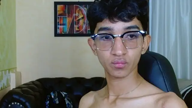 Snapshot of Martin_Linares chatting on 03.21.25 Martin Linares online show from 03.21.25