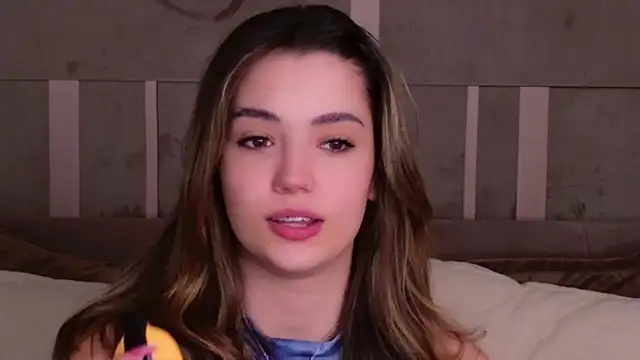 Snapshot of Alice_Deleon chatting on 02.24.25 Alice Deleon online show from 02.24.25