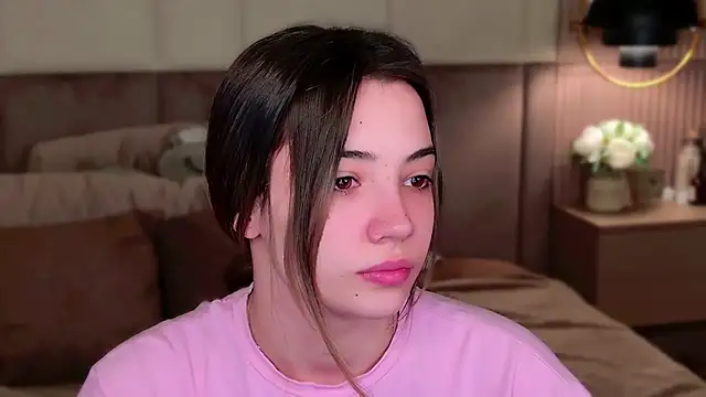 Snapshot of Alice_Deleon chatting on 03.01.25 Alice Deleon online show from 03.01.25