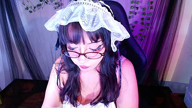 Snapshot of blue_katt chatting on 02.04.26 blue katt online show from 02.04.26