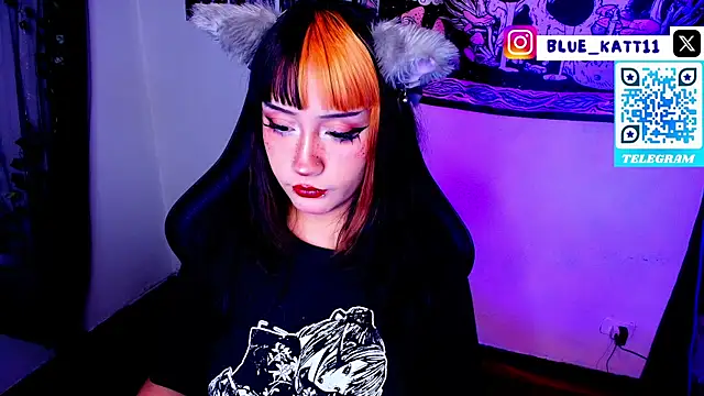 Snapshot of blue_katt chatting on 06.16.26 blue katt online show from 06.16.26