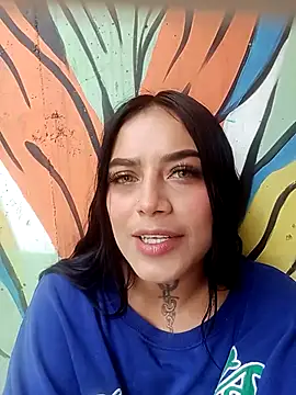 Snapshot of Emily_sharlot chatting on 03.04.25 Emily sharlot online show from 03.04.25