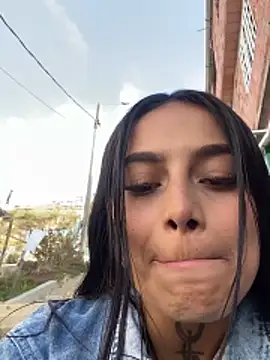 Snapshot of Emily_sharlot chatting on 11.11.25 Emily sharlot online show from 11.11.25