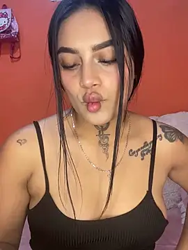 Snapshot of Emily_sharlot chatting on 12.04.25 Emily sharlot online show from 12.04.25