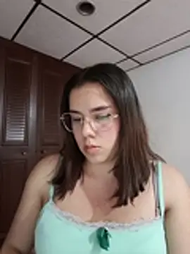 EmmaSulivan online show from 02.20.26