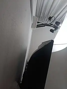 Snapshot of EmmaSulivan chatting on 03.27.26 EmmaSulivan online show from 03.27.26