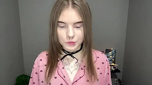 CarolinePepper online show from 03.06.25