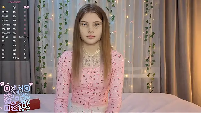 CarolinePepper online show from 02.25.26