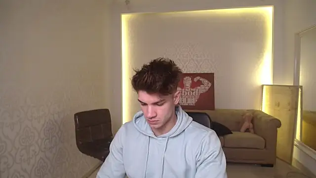 Snapshot of MaxKaiden chatting on 03.07.25 MaxKaiden online show from 03.07.25