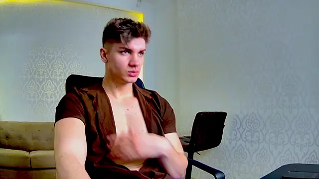 MaxKaiden online show from 03.05.26