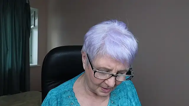 Sandra Snowflake online show from 03.19.25