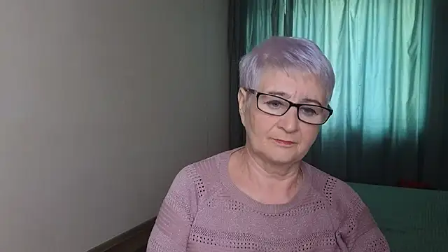 Sandra Snowflake online show from 10.14.25