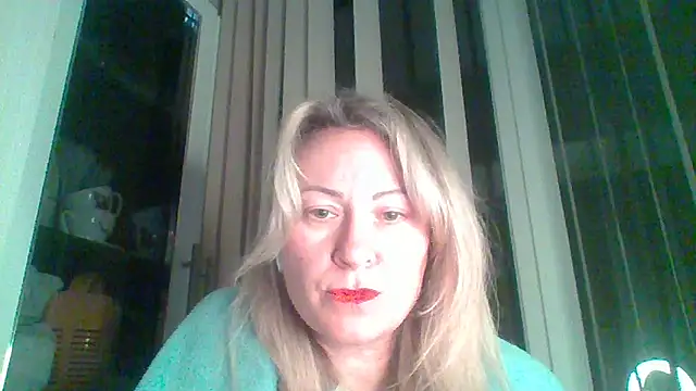 Snapshot of Mary888x chatting on 02.17.25 Mary888x online show from 02.17.25