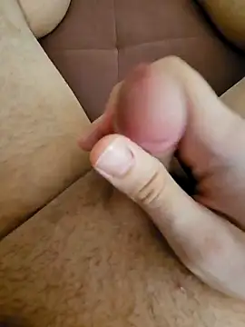 Snapshot of skiciyunis chatting on 10.24.25 skiciyunis online show from 10.24.25