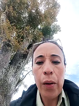 Snapshot of Coeur_de_luxure chatting on 10.06.25 Coeur de luxure online show from 10.06.25