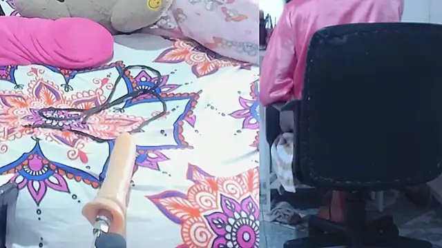 afroditacute15 online show from 11.24.25