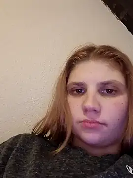 Snapshot of mokra_olka chatting on 02.16.25 mokra olka online show from 02.16.25