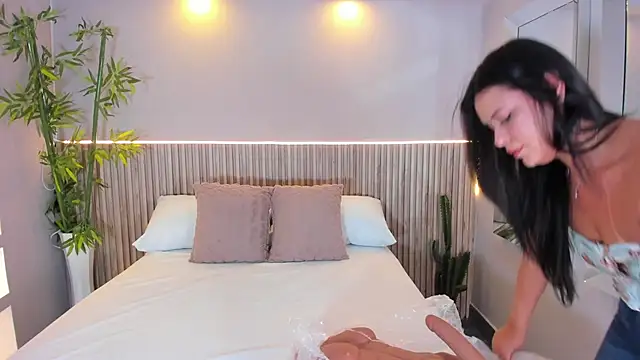 GeorginaReyes online show from 10.02.25