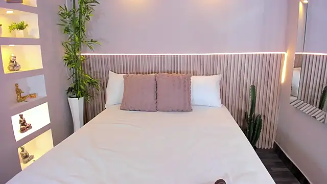 GeorginaReyes online show from 11.28.25