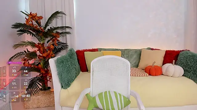 Snapshot of angel_claire chatting on 09.21.25 angel claire online show from 09.21.25