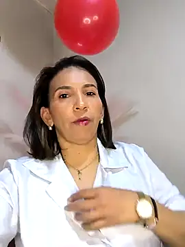 Snapshot of Mrsvictoriaaa chatting on 02.19.25 Mrsvictoriaaa online show from 02.19.25