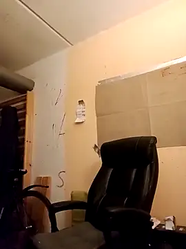 VickyDevilEU online show from 10.21.25