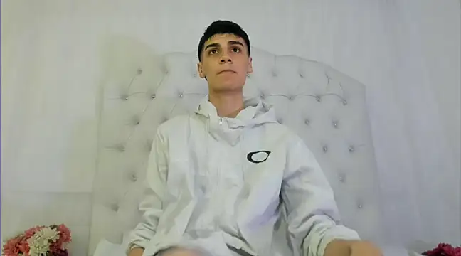 Snapshot of frank_jhonsson chatting on 03.10.25 frank jhonsson online show from 03.10.25