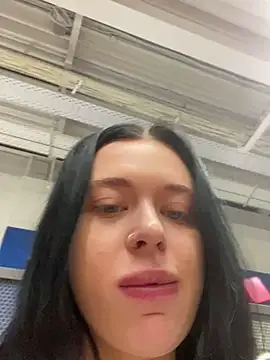 AlishaPrettyBlade online show from 02.21.25