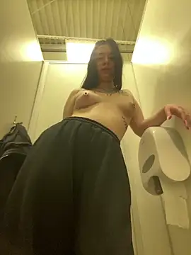 AlishaPrettyBlade online show from 02.23.25