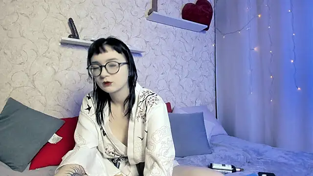 Snapshot of Nasy chatting on 03.13.25 Nasy online show from 03.13.25