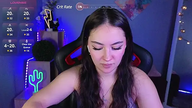 Snapshot of AshleySkott_ chatting on 02.21.25 AshleySkott online show from 02.21.25