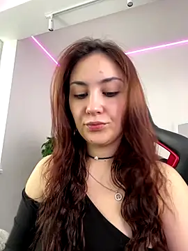 Snapshot of AshleySkott_ chatting on 09.30.25 AshleySkott online show from 09.30.25