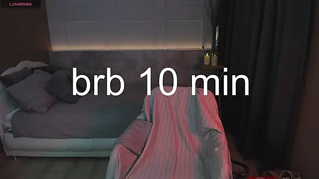 Snapshot of Sandra_Kind chatting on 03.07.25 Sandra Kind online show from 03.07.25