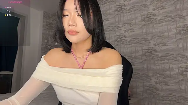 Asian Vi online show from 05.11.26