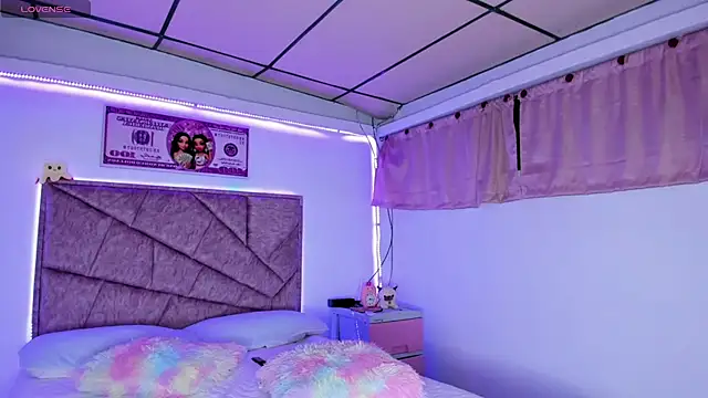 Cristal Smith20 online show from 11.15.25