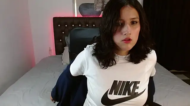 amy royale online show from 03.06.25