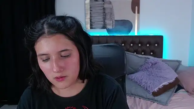 amy royale online show from 03.16.25