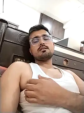 hornypurush online show from 04.19.26