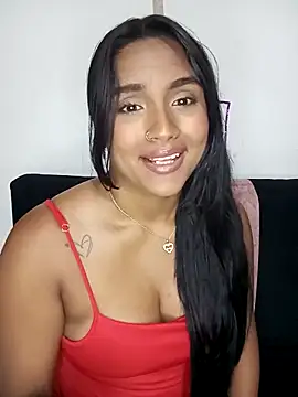 Snapshot of victoria_roussee chatting on 03.09.25 victoria roussee online show from 03.09.25